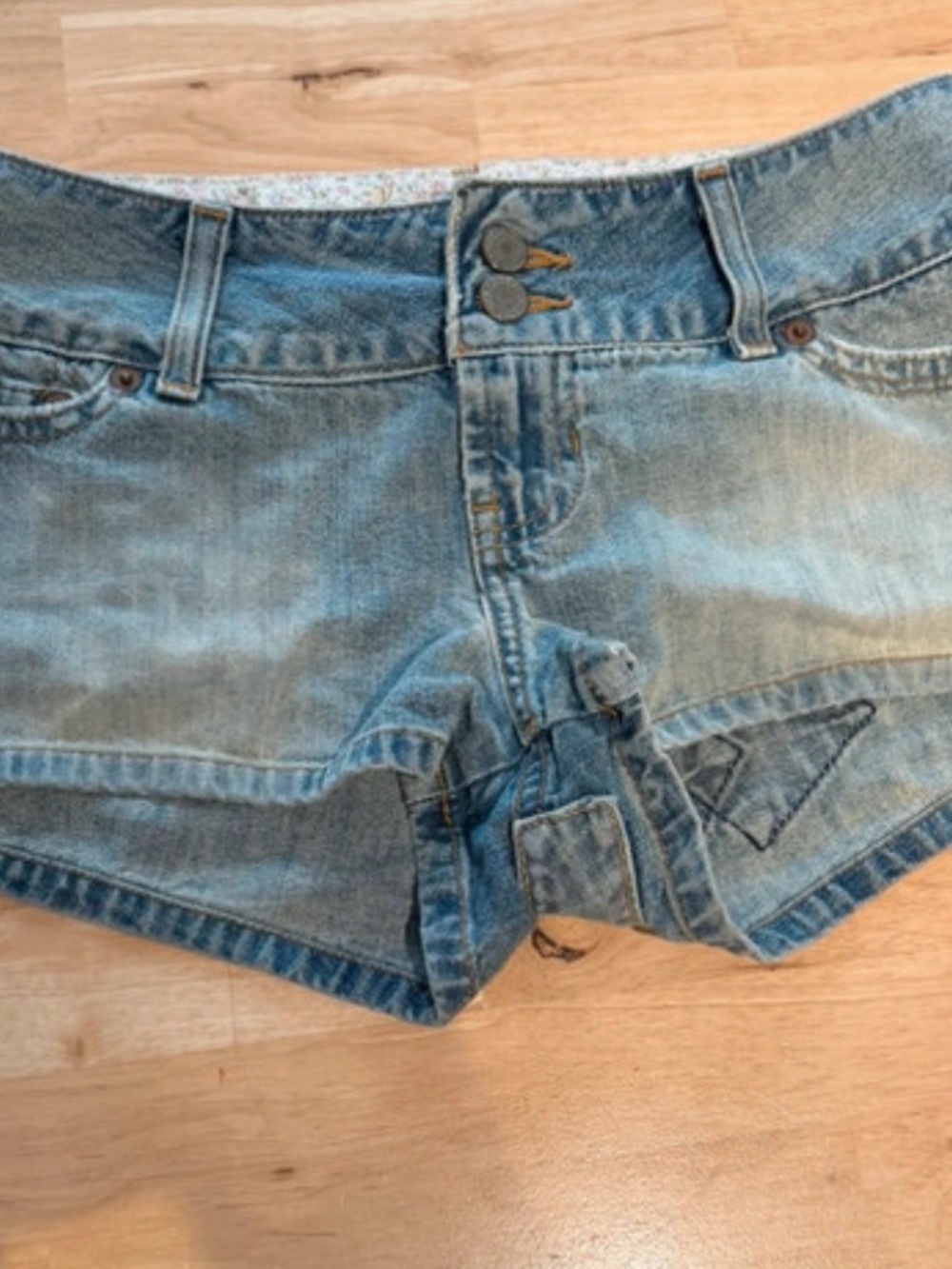 Vintage Abercrombie & Fitch Y2K Low Rise Denim Shorts Floral Waistband Size 0